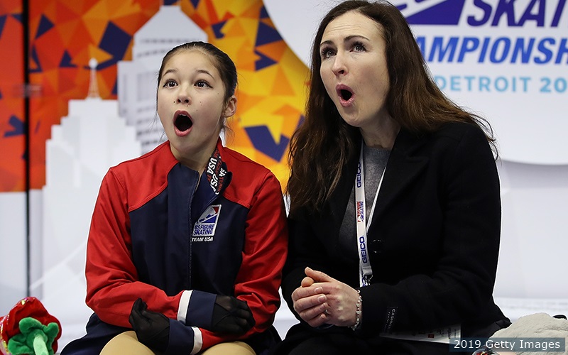 facet Vejfremstillingsproces Gensidig With Stunning Jumps, 13-Year-Old Alysa Liu Becomes Youngest-Ever U.S.  Figure Skating Champion – San Jose Sports Authority
